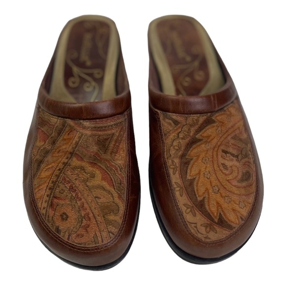 Matisse Women’s Brown Leather Mules - Picture 8 of 8